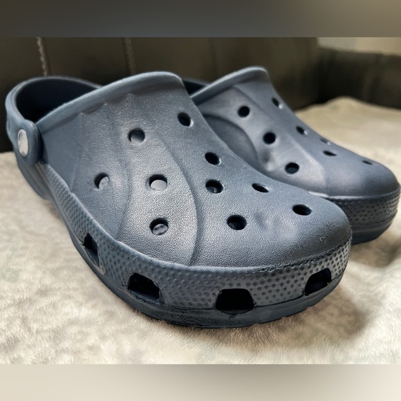 Classic Crocs Clogs in Navy Blue - Picture 2 of 8